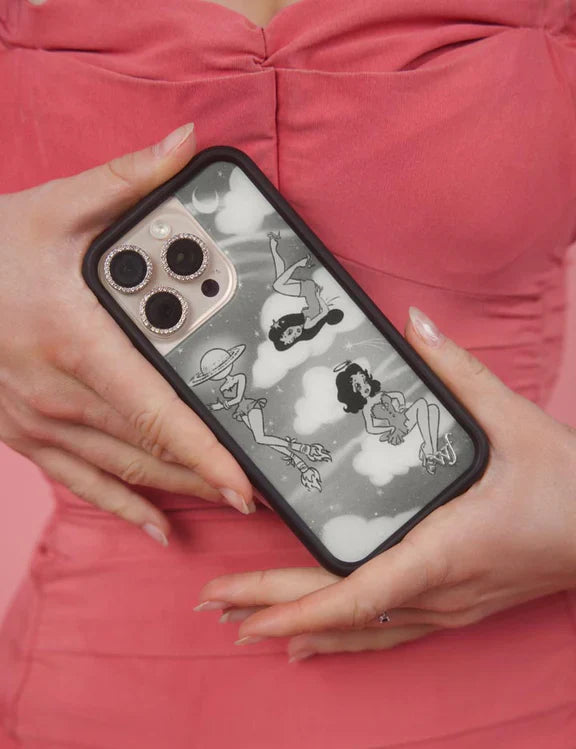 Rachel Sennott 聯名 iPhone 手機殼