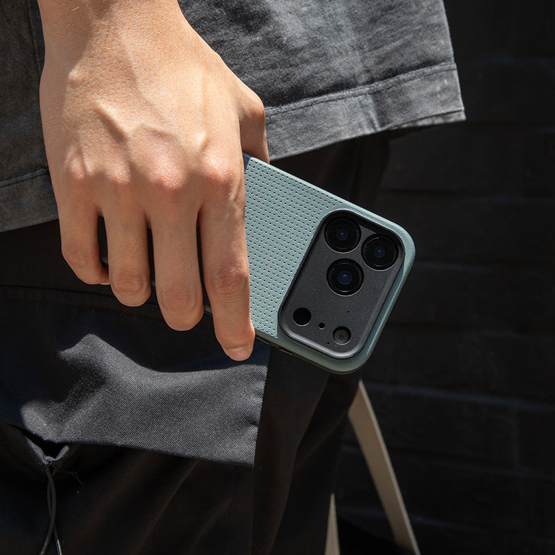 適用於 iPhone 17 Pro/Max 的保護殼