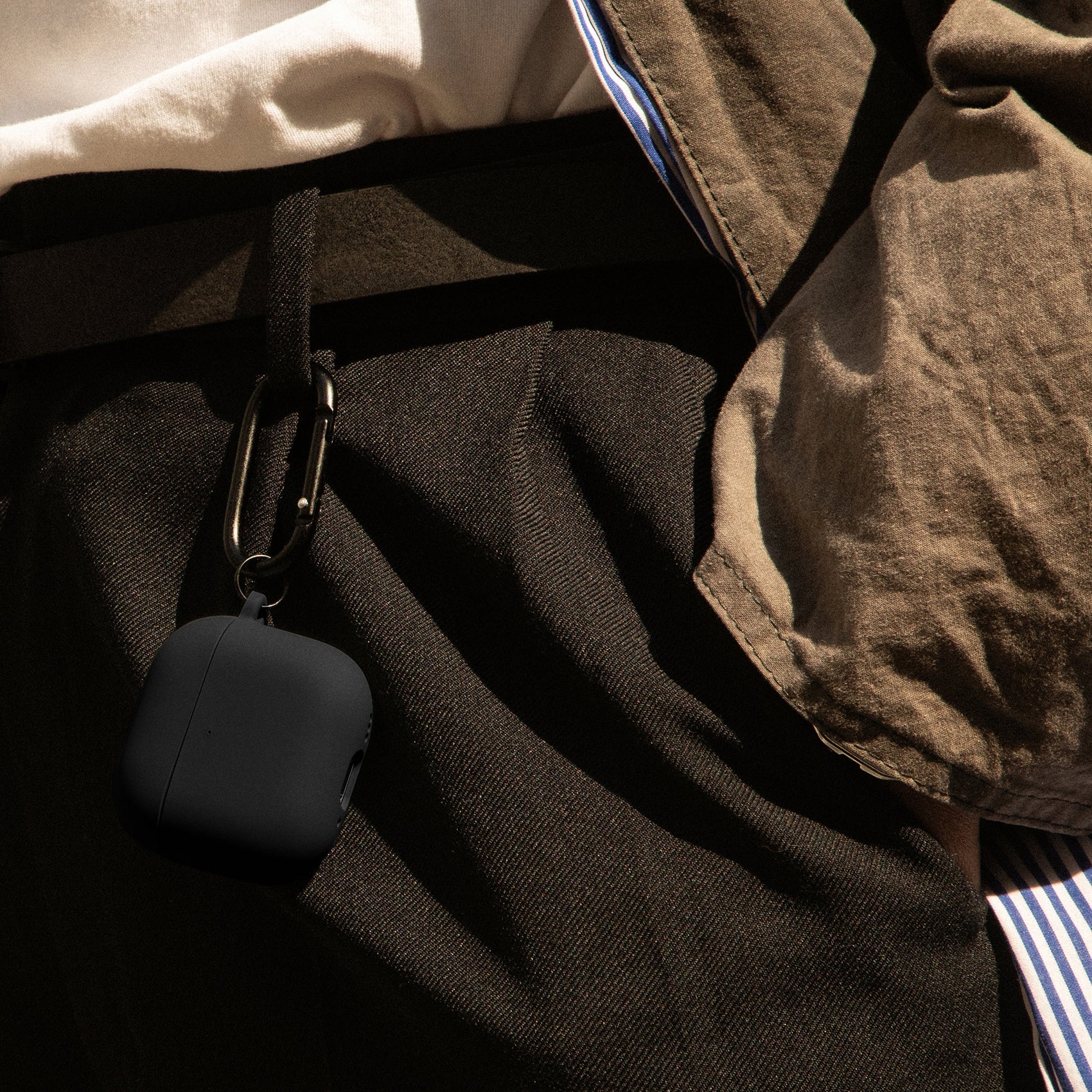 適用於 AirPods(第四代)的保護殼