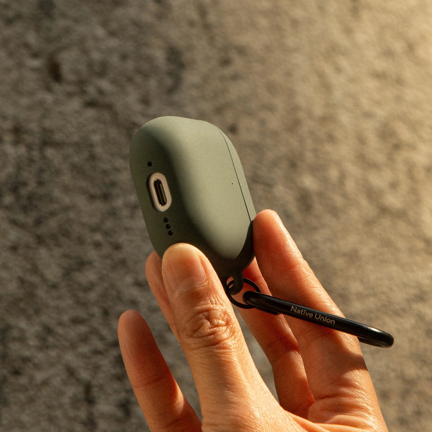 適用於 AirPods(第四代)的保護殼