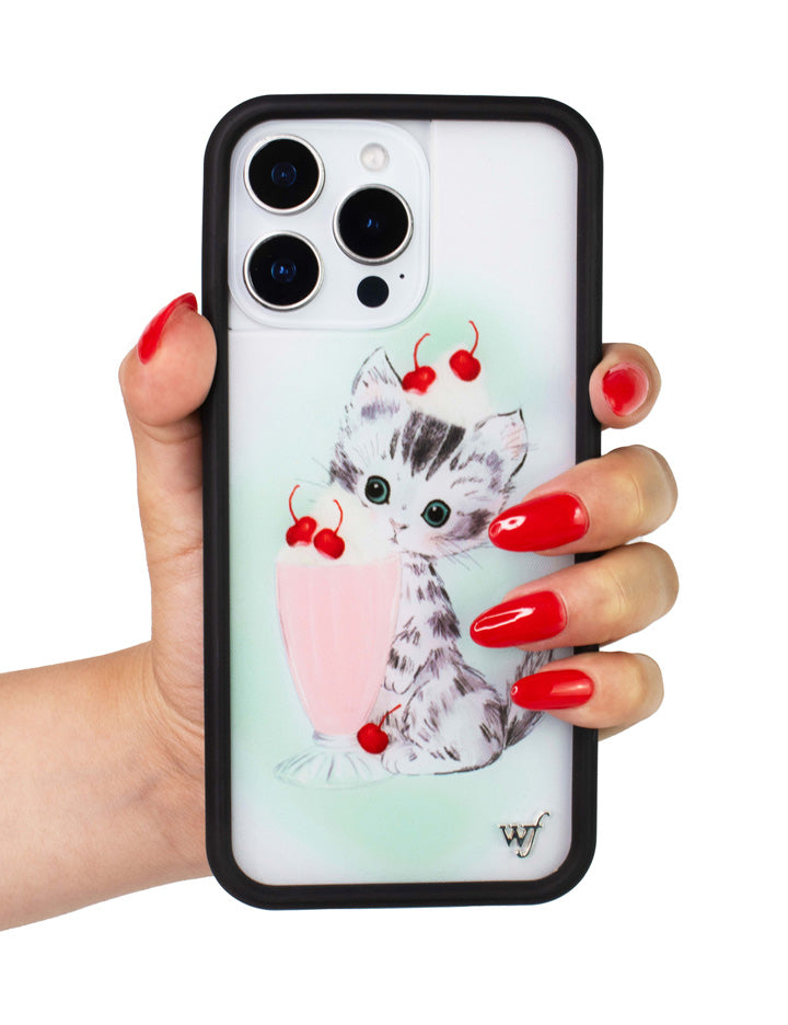 Lifestyle Image 01 Kitty Shake