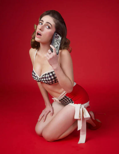 Rachel Sennott 聯名 iPhone 手機殼