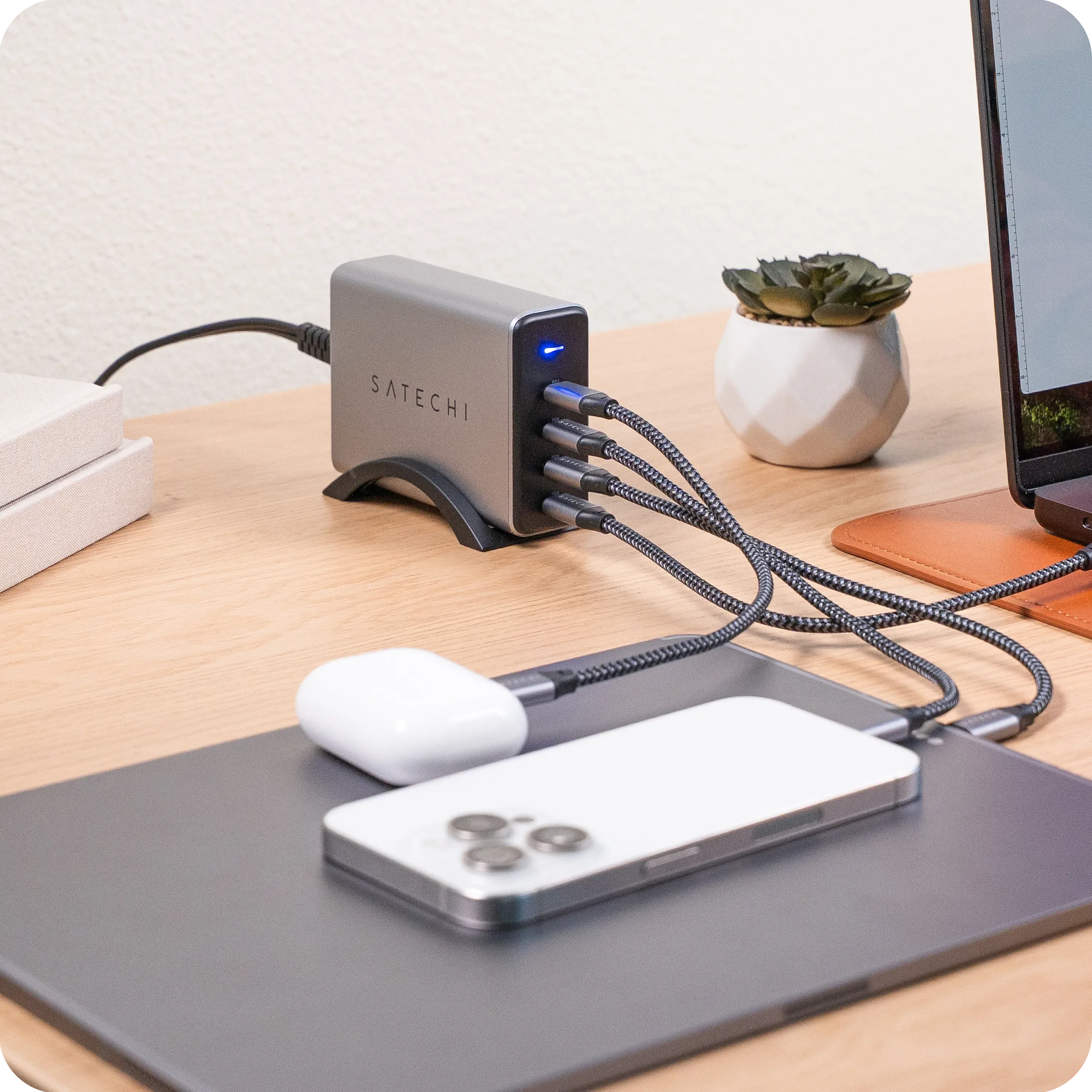 165W USB-C 4-Port PD GaN Charger