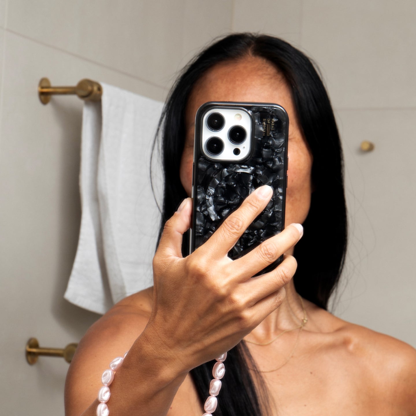 Pearlised MagSafe Case