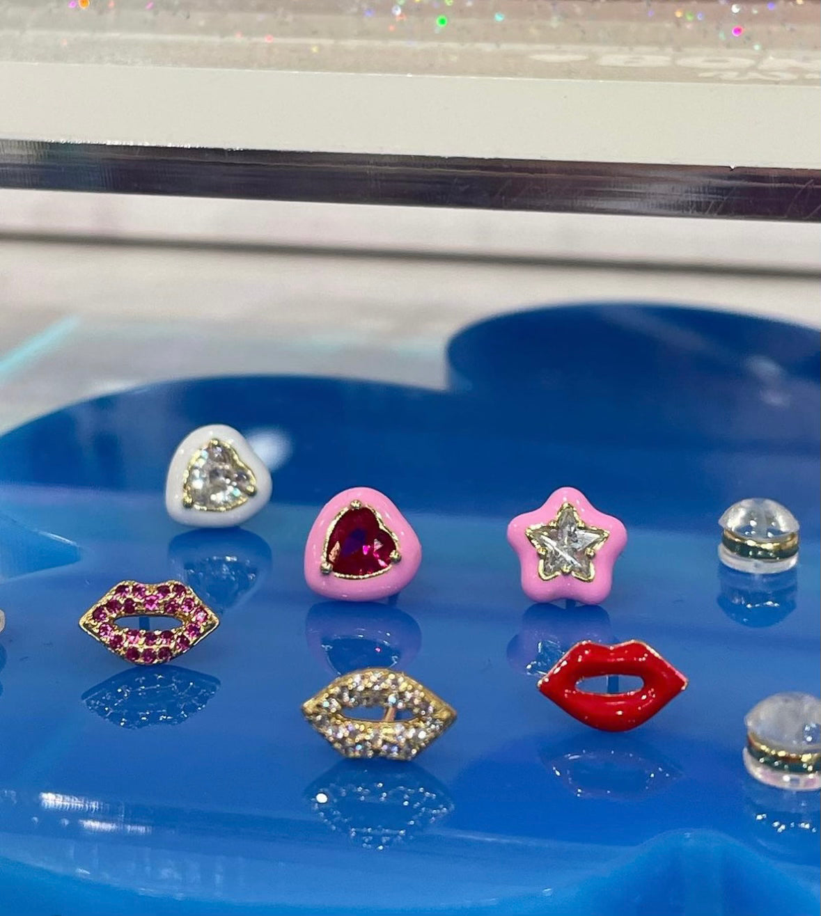 MINI LUCKY STUD EARRING