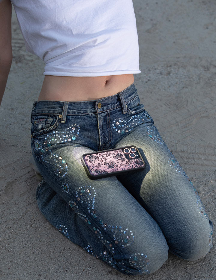 Lifestyle Image 04 Lace Lover