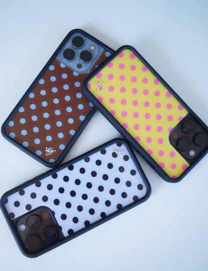 Lifestyle Image 04 Polka Dot | White and Black