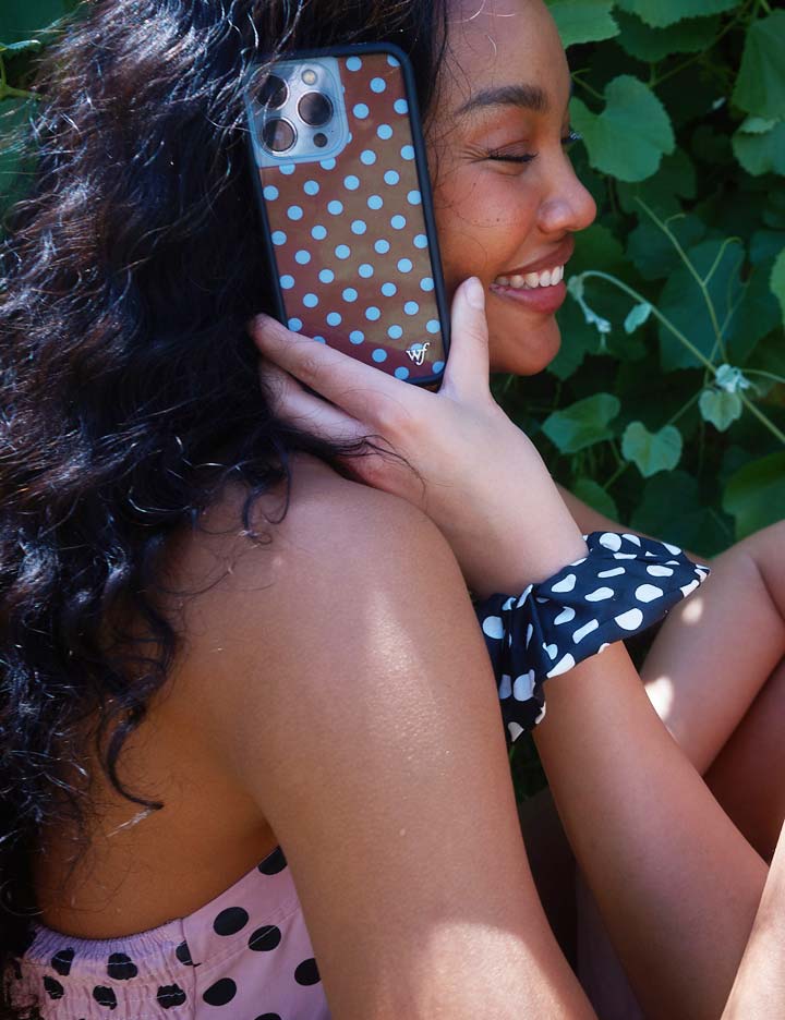 Lifestyle Image 06 Polka Dot | Brown and Blue