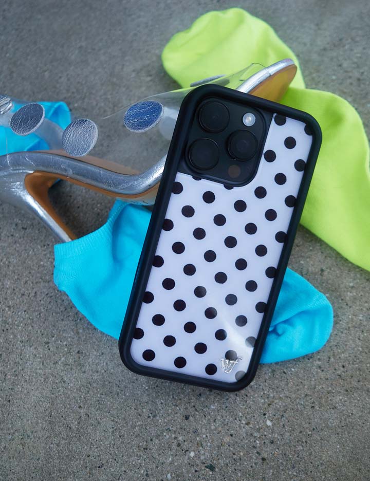 Lifestyle Image 02 Polka Dot | White and Black