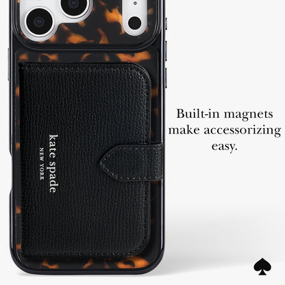 Built-in magnets make accessorizing easy.